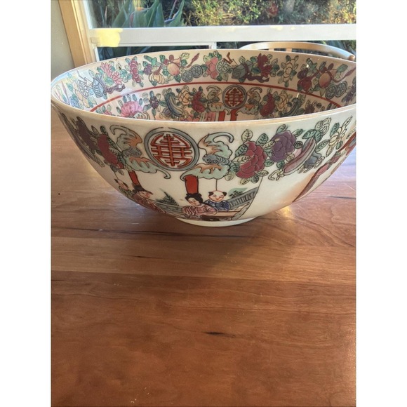 Vintage Chinese Famille Rose Porcelain Serving Bowl w/ Figures & Shou Symbol 10